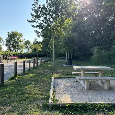 A 5 Min Du Cern, 4 Chambres, 8 Personnes, 2 Salles De Bain * Saint-Genis-Pouilly
