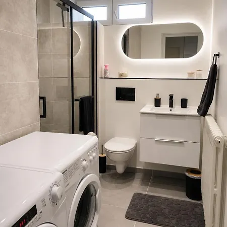 A 5 Min Du Cern, 4 Chambres, 8 Personnes, 2 Salles De Bain Ferienhaus *